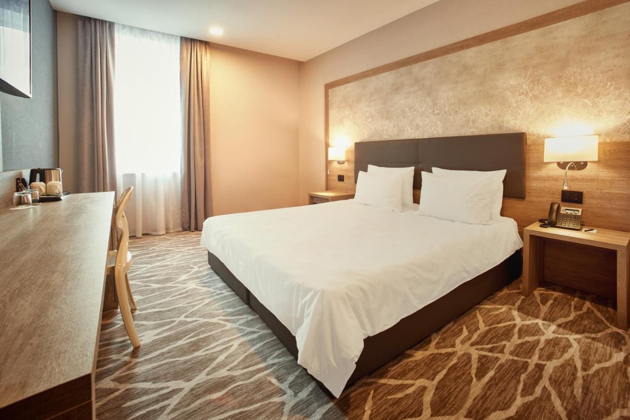 Radisson Hotel City Centre โอเดสซา ภายนอก รูปภาพ