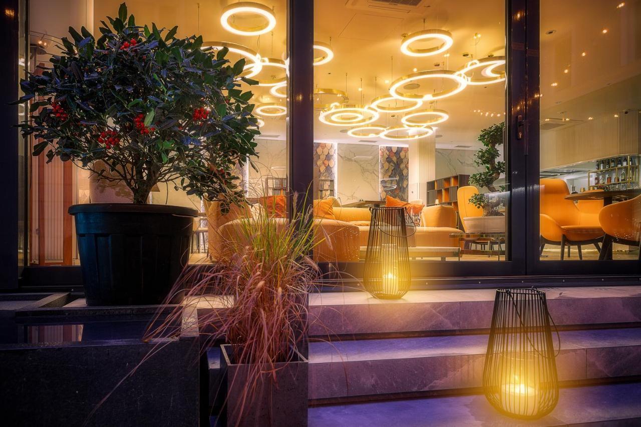 Radisson Hotel City Centre โอเดสซา ภายนอก รูปภาพ