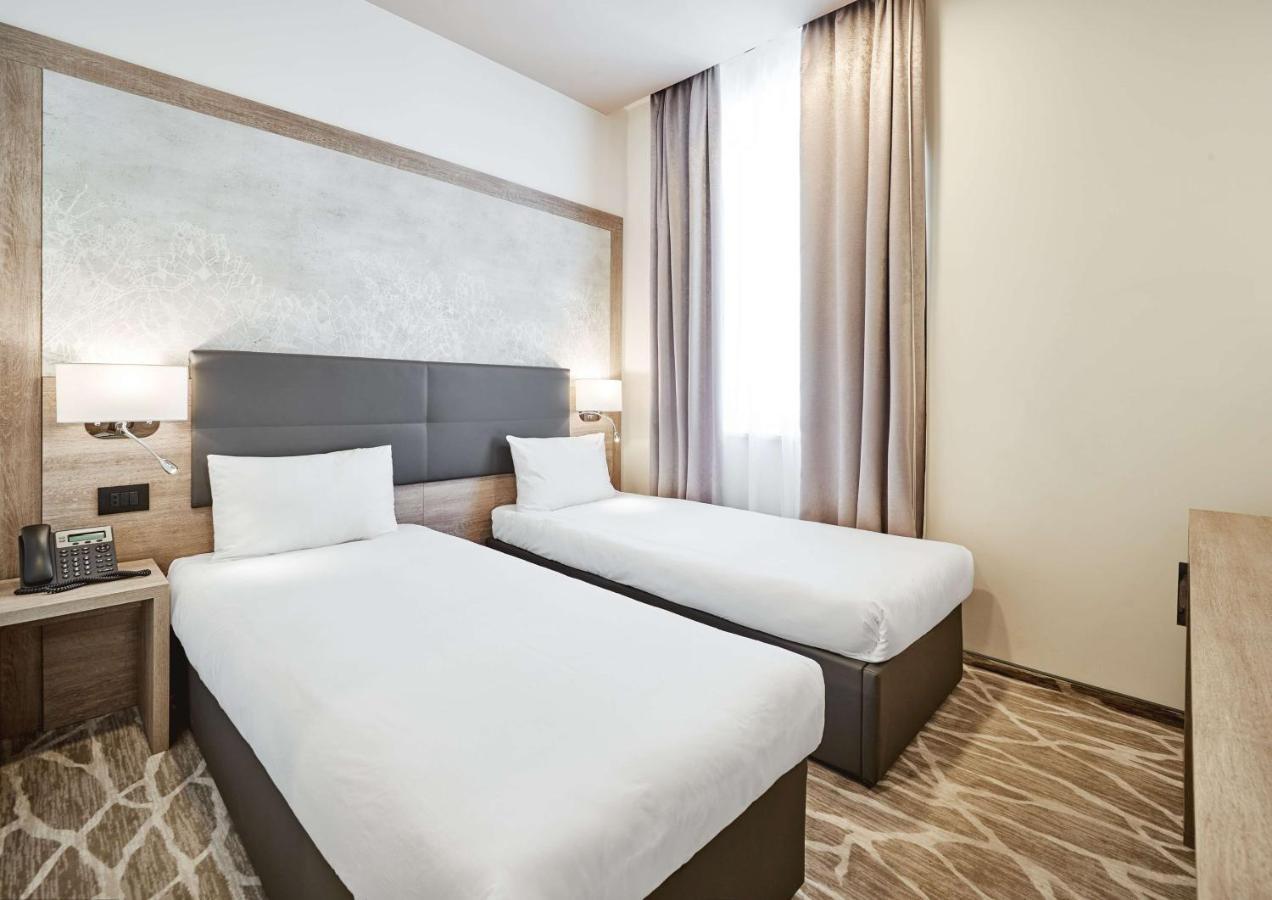Radisson Hotel City Centre โอเดสซา ภายนอก รูปภาพ