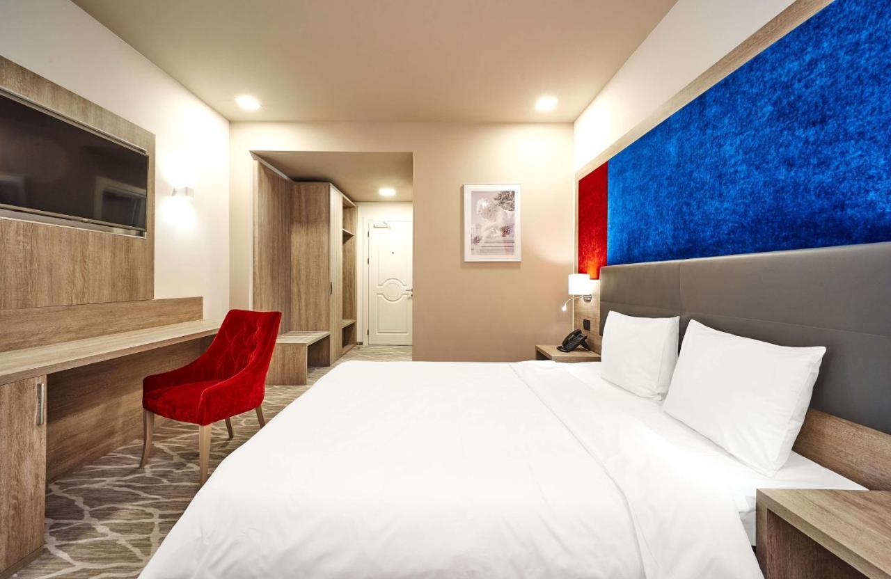 Radisson Hotel City Centre โอเดสซา ภายนอก รูปภาพ