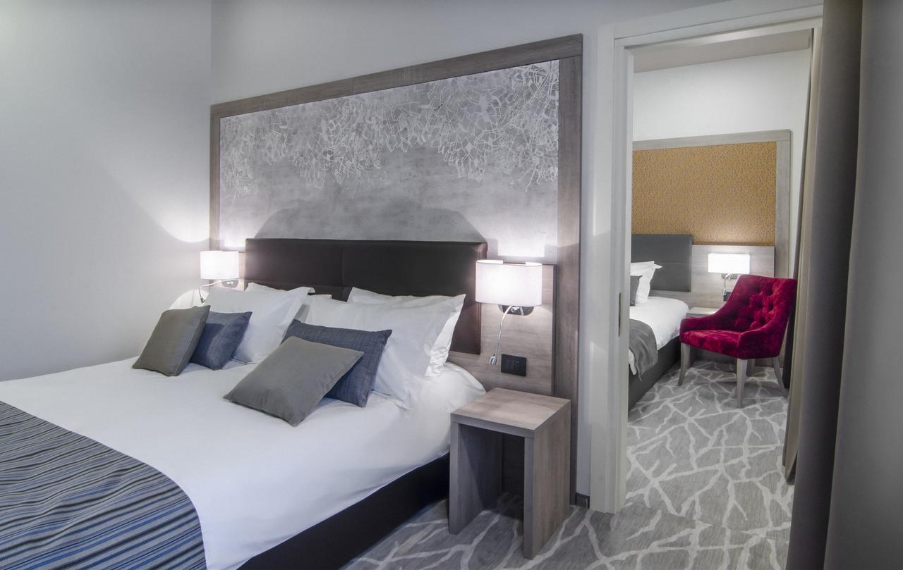 Radisson Hotel City Centre โอเดสซา ภายนอก รูปภาพ